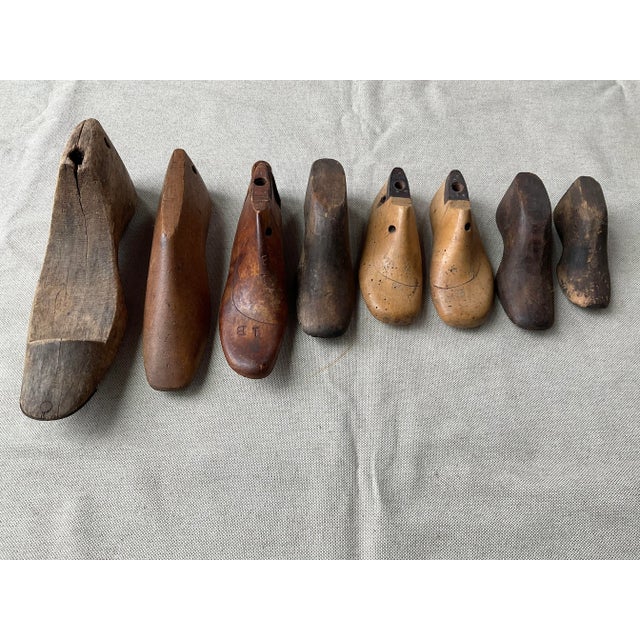 With a wonderful weathered vintage patina, these industrial-looking shoemakers lasts and stretchers would be great for...