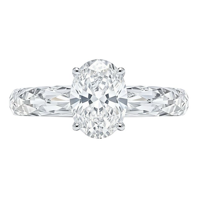 Kai Everlight 1.00ct Oval Lab Grown Diamond Faceted Sapphire Ring in 14k Gold (All Sizes Available) For Sale