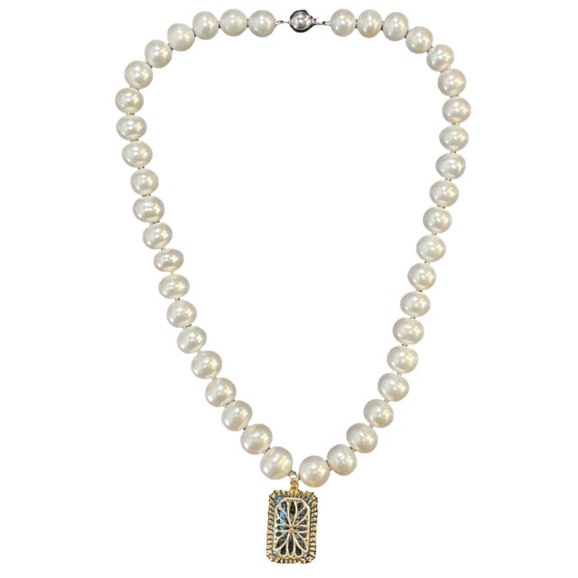 Modern 14k Gold 50.25 Carat Blue Topaz & 1.38 CTW Diamond Pendant Pearl Necklace For Sale - Image 3 of 14