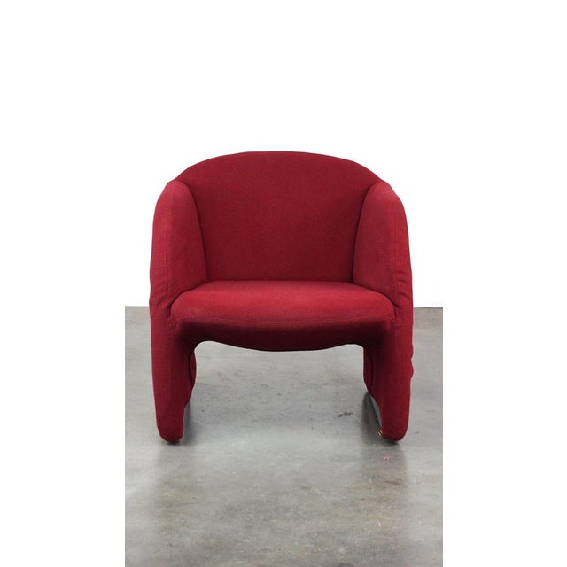 Vintage Armchair Model Ben in Red Fabric from Artifort For Sale - Image 3 of 12