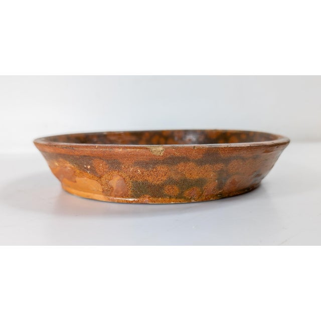 Mid 19th Century 19th Century American Redware Pie Dish With Manganese Spots For Sale - Image 5 of 12