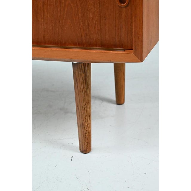 Dogvad Sideboard in Teak Veneer For Sale - Image 9 of 14
