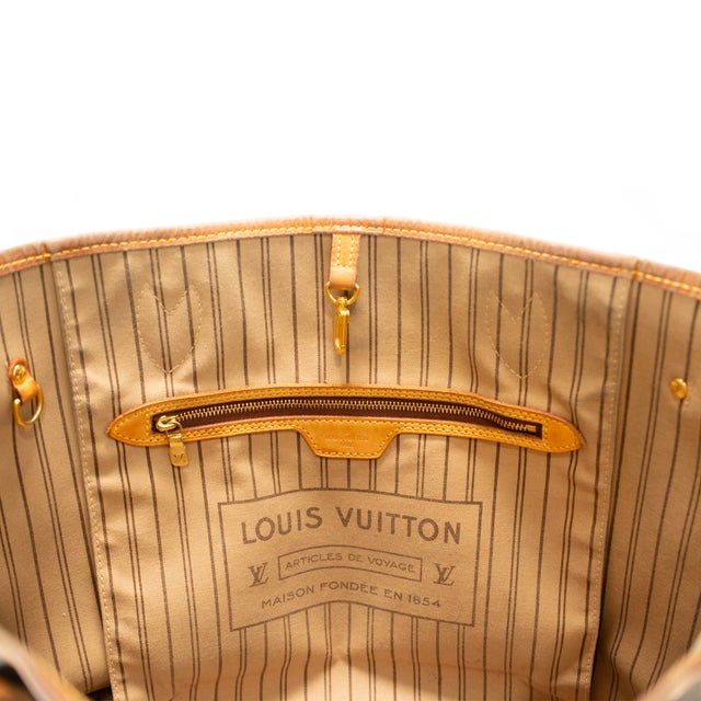 Louis Vuitton Monogram Neverfull MM Leather Brown Tote Bag For Sale - Image 9 of 13