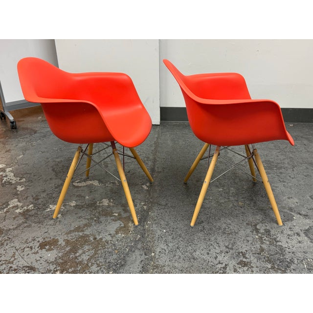 Charles + Ray Eames for Herman Miller Molded Plastic Armchairs, Pair For Sale In San Francisco - Image 6 of 12