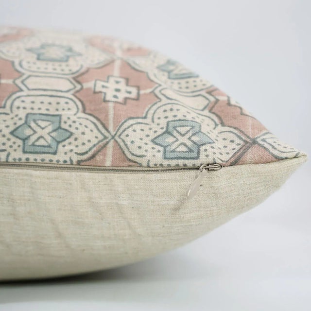 Contemporary Premium Linen Cushion Cover Floral Design 24x24 Inch- Jhroka For Sale - Image 3 of 4