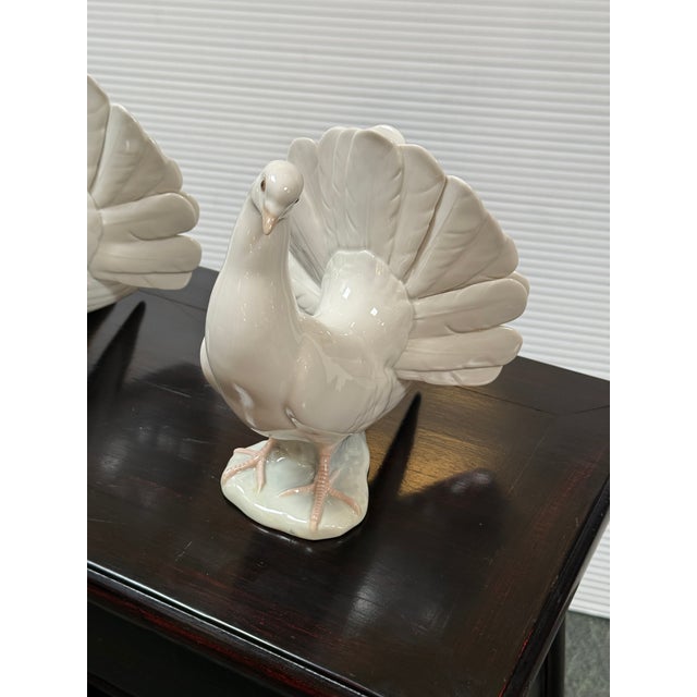 White Lladró Paloma Grande Porcelain Figurines, Pair For Sale - Image 8 of 12