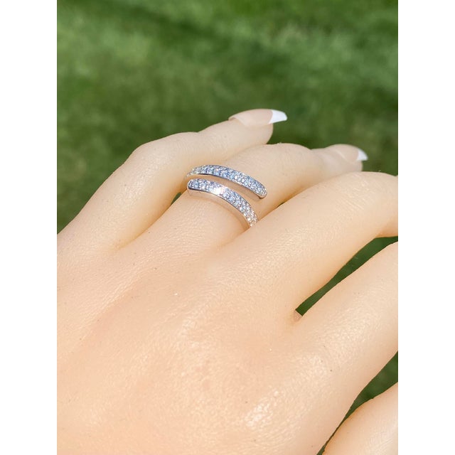 Contemporary The Benson Drive: Diamanti Signed Diamond Bypass Ring in White Gold with Diamonds For Sale - Image 3 of 12