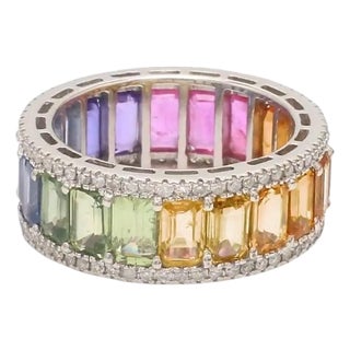 Natural 8.19 cts rainbow sapphire & 0.59 cts diamond band ring in 18k gold For Sale