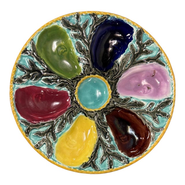 19th Century S. Fielding & Co. English Majolica Multicolored Oyster Plate Seaweed Decoration For Sale