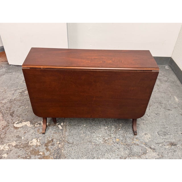 Federal Style Mahogany Drop-Leaf Gateleg Dining Table, Vintage For Sale - Image 9 of 12