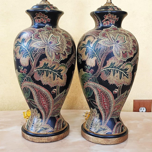 Pair of Bradburn Gallery Hand-Painted Floral Ceramic Table Lamps With Shades For Sale In Washington DC - Image 6 of 18