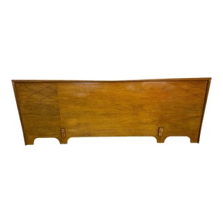 King Size Mid-Century Modern Bow-Shaped Headboard For Sale