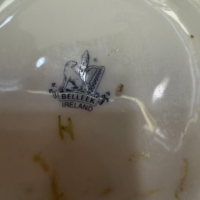 Vintage Belleek Ireland Ivory Pink Scalloped Georgian Shell 9" Round Vegetable Bowl For Sale In Los Angeles - Image 6 of 6