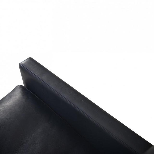 Vintage PK31 Two-Seater Sofa in Black Aura Leather by Poul Kjærholm, 1980s For Sale - Image 10 of 18
