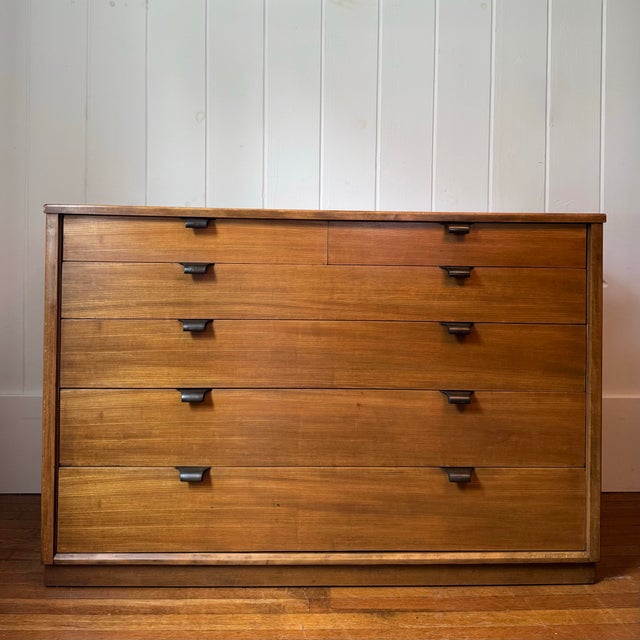 Wood 1940s Chest of Drawers by Edward Wormley for Drexel For Sale - Image 7 of 11