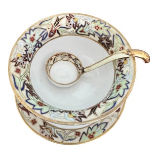 Early 20th Century Morimura Sauce Bowl With Stand and Ladle For Sale