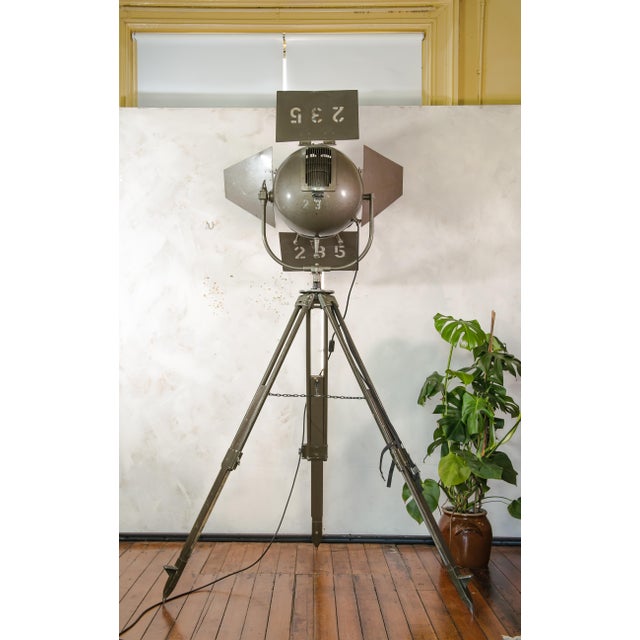 Fiberglass Film Studio Spotlight Floor Lamp from Mole-Richardson, England, 1950s For Sale - Image 18 of 18