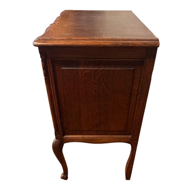 French Provincial 1920s Petite Oak Chest of Drawers For Sale - Image 3 of 7