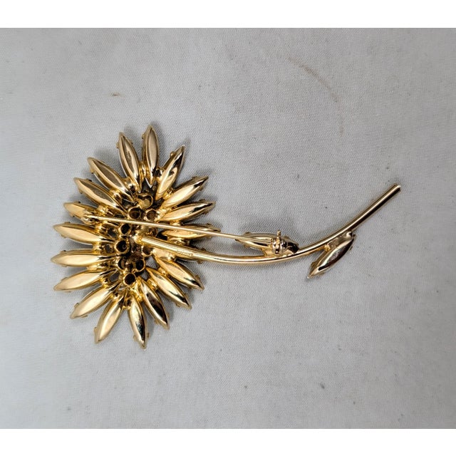 Mid-Century Modern Vintage 1950s Signed Napier Goldtone White Rhinestone Flower Brooch For Sale - Image 3 of 7