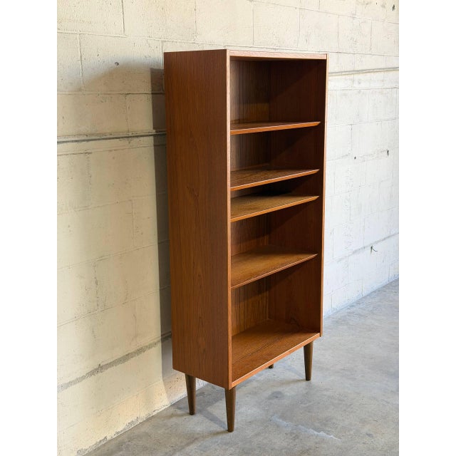 Poul Hundevad Teak Bookcase With 5 Shelves Mid-Century Modern Denmark 1960s For Sale - Image 10 of 10