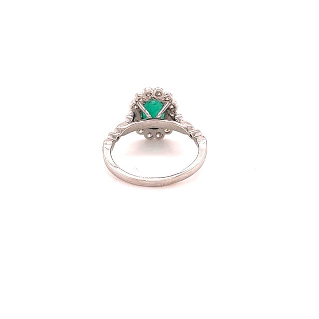 1.62 Carat Emerald Diamond White Gold Engagement Ring, Size 7 For Sale - Image 4 of 5
