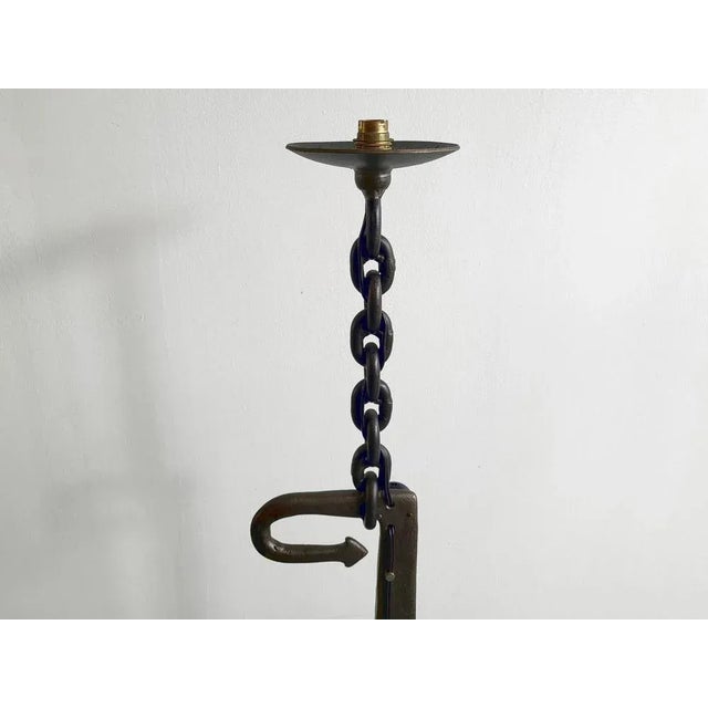French Brutalist Chain & Arrows Floor Lamp in Iron, 1970s For Sale - Image 9 of 13