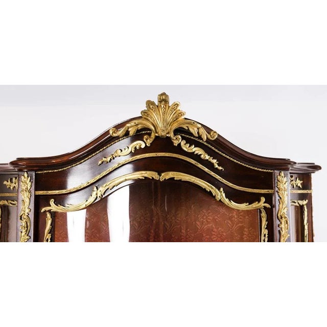 Antique 19th Century French Vitrine Display Cabinets by Vernis Martin For Sale - Image 6 of 18