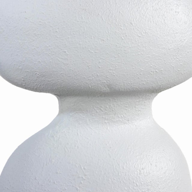 Regina Andrew Bardot Metal Table Lamp, White For Sale - Image 4 of 5
