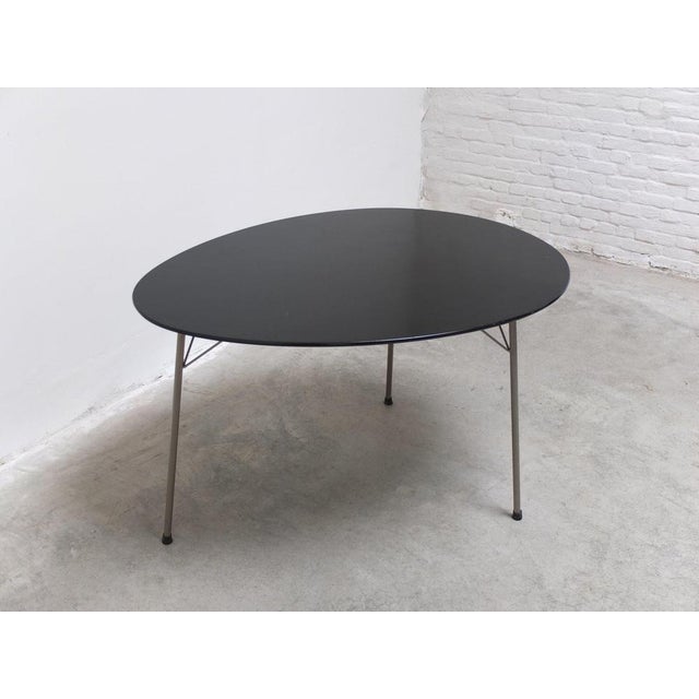 Egg Table by Arne Jacobsen for Fritz Hansen, 1952 For Sale - Image 10 of 18