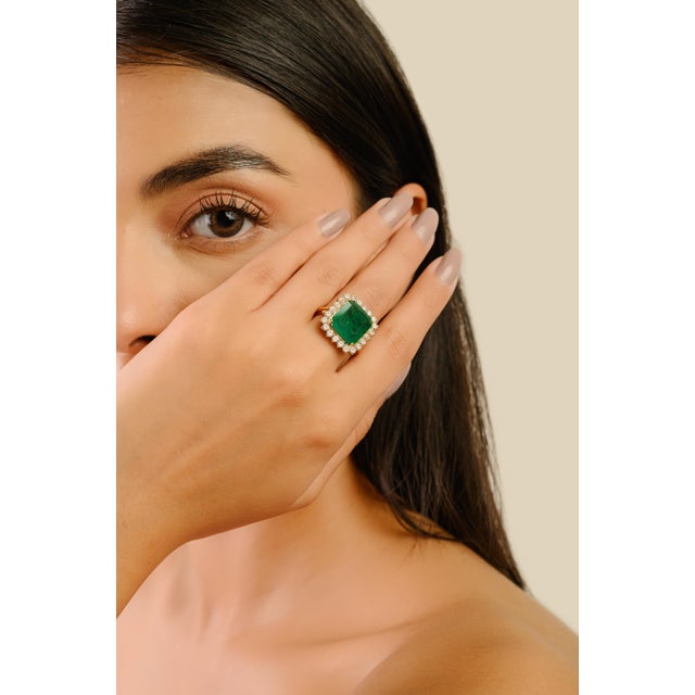 Certified 7.45Ct Zambian Emerald & 1.01Ct Diamond Halo Ring in 14k Yellow Gold Size 6 For Sale In New York - Image 6 of 17
