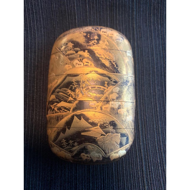 Fine Japanese Lacquered Inro by Yutokusai For Sale - Image 16 of 16