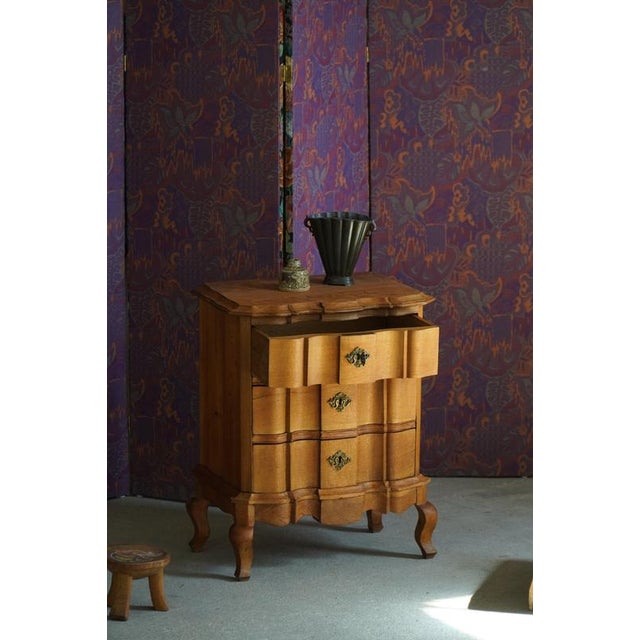 Danish Baroque Revival Three-Drawer Chest in Oak with Brass Hardware, 1940s For Sale - Image 4 of 18