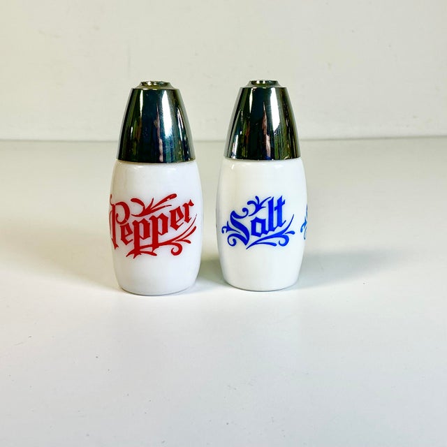 Mid-Century Boho Chic Americana Cafe Salt & Pepper Shakers - A Pair. For Sale - Image 4 of 8