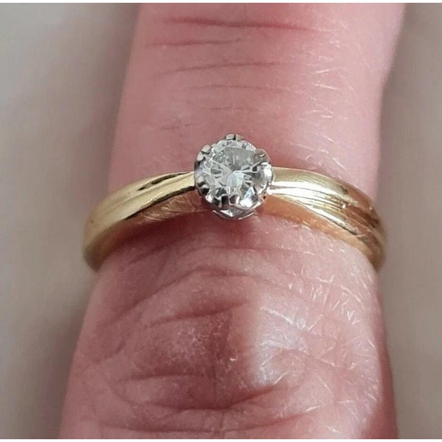 Gold 18ct Yellow Gold Diamond Solitaire Ring, 1994 For Sale - Image 8 of 12