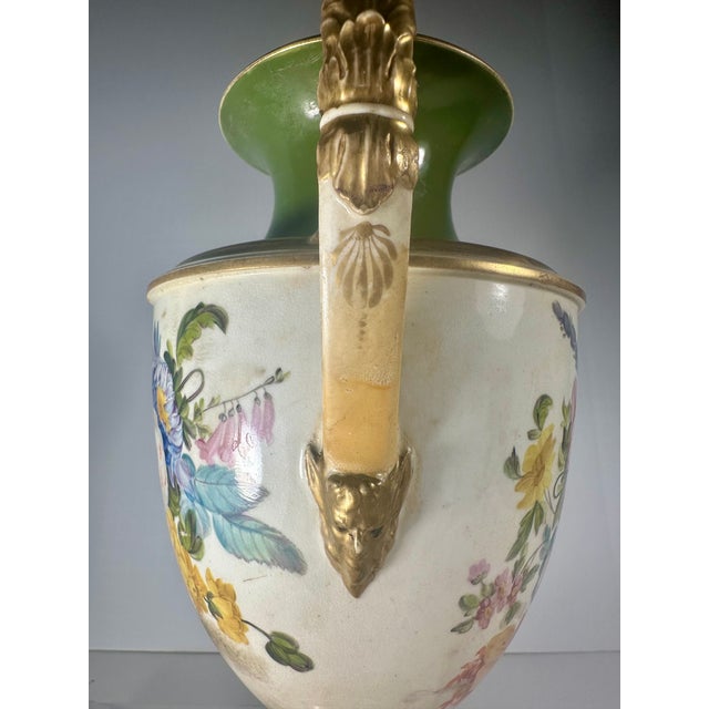 19th Century Old Paris Porcelain Urn Table Lamp. For Sale - Image 15 of 16