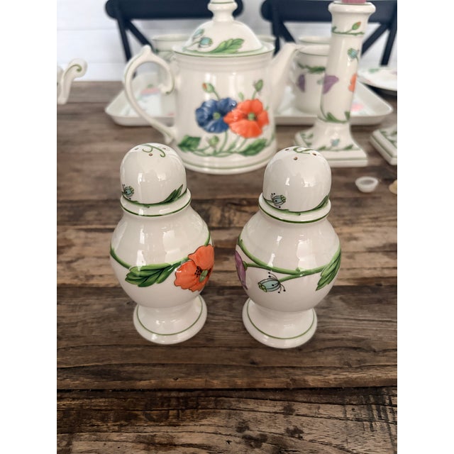 Vintage Villeroy & Boch "Amapola" Porcelain Dinnerware & Serving Set – 29 Pieces For Sale - Image 10 of 12