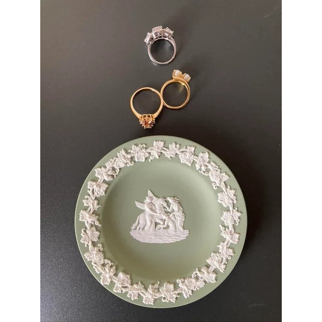 English Wedgwood Jasperware Sage Green Jewelry Dish With Neoclassical Horse Design For Sale - Image 12 of 12