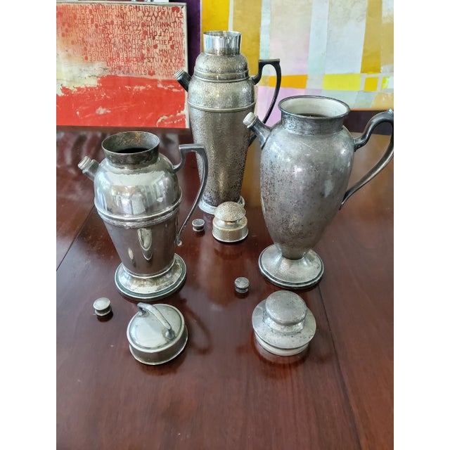 1950s Vintage Mid Century Modern Cocktail Shakes- Set of 3 For Sale - Image 5 of 6