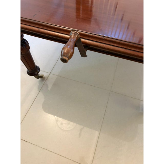 Large Antique Victorian Figured Extendable Dining Table in Mahogany, 1860s For Sale - Image 12 of 17