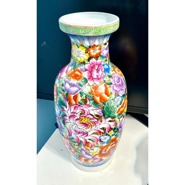 Chinese Famille Rose porcelain vase featuring a millefleurs (thousand flowers) pattern. A large, gorgeous statement piece...
