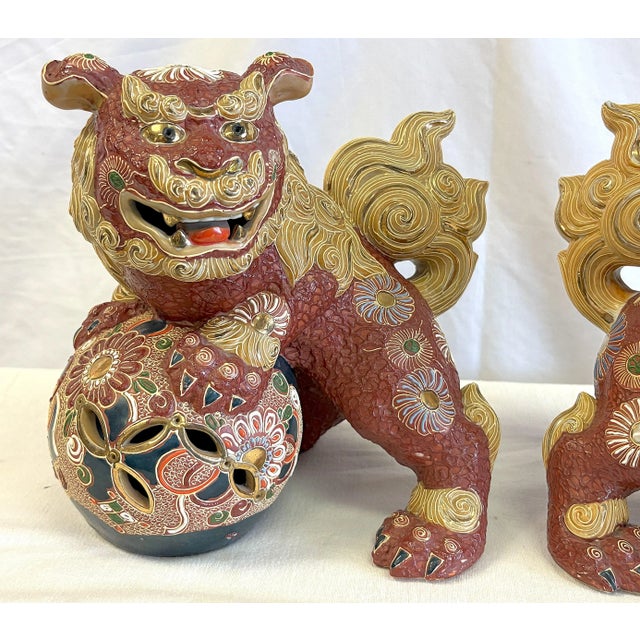 Vintage Japanese Pottery Kutani Foo Dogs in Cinnabar and Gold Colors- A Pair For Sale In West Palm - Image 6 of 12