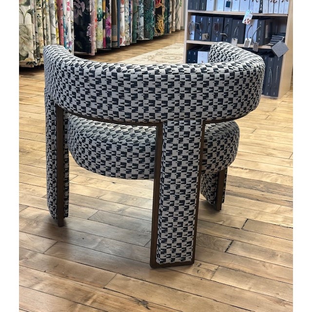 Contemporary Wesley Hall Affinity Chair For Sale - Image 3 of 9