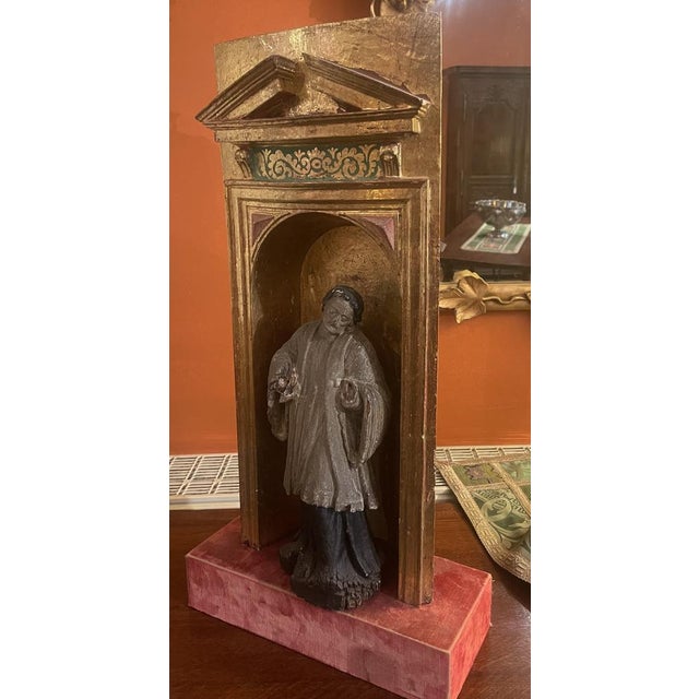 Wood 17th Century Frame in Gilt Wood For Sale - Image 7 of 12