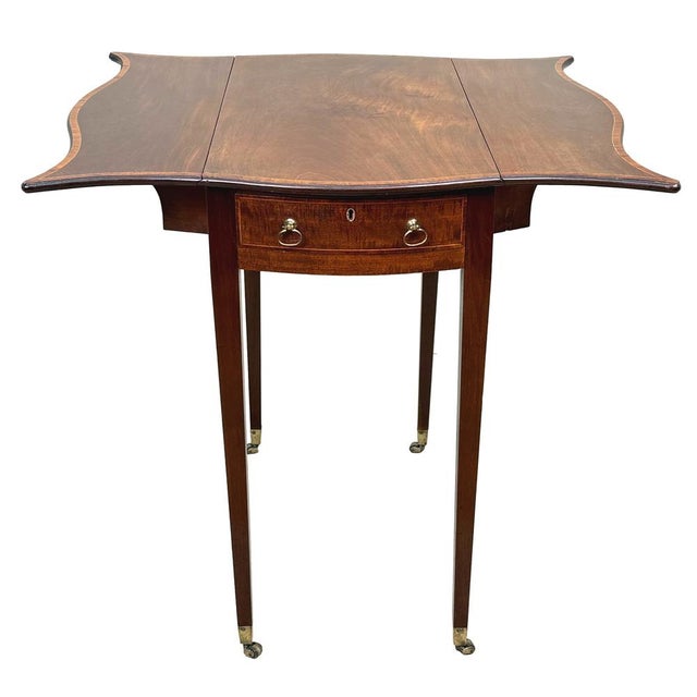 Georgian Hepplewhite Baby Pembroke Table, 1780 For Sale - Image 3 of 14