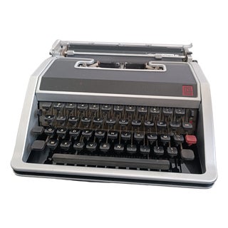 Lettera DL Typewriter by Ettore Sottsass for Olivetti, 1965 For Sale