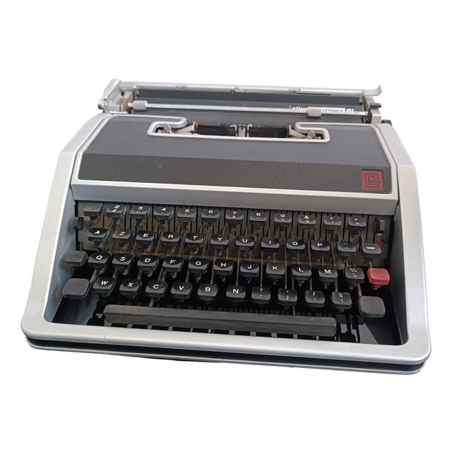 Lettera DL Typewriter by Ettore Sottsass for Olivetti, 1965 For Sale