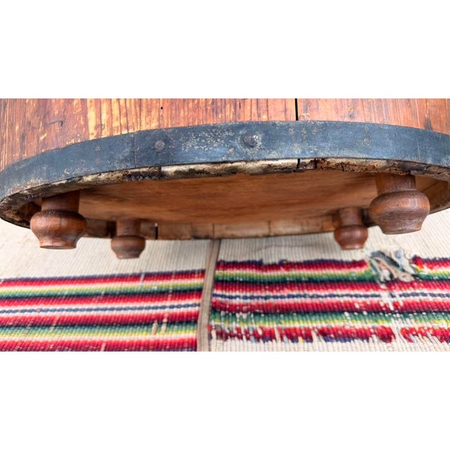 Antique Pennsylvania Pine Wash Basin Barrel With Hinged Lid, Converted to Side Table, Circa 1840s For Sale - Image 13 of 18