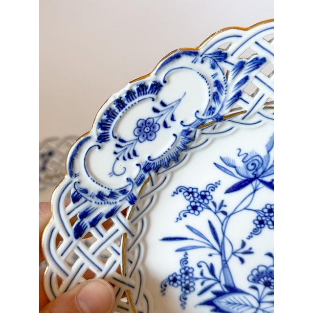 Late 19th Century Meissen Porcelain Reticulated Blue Onion Salad Plates, Crossed Swords and Gold Trim For Sale - Image 11 of 11