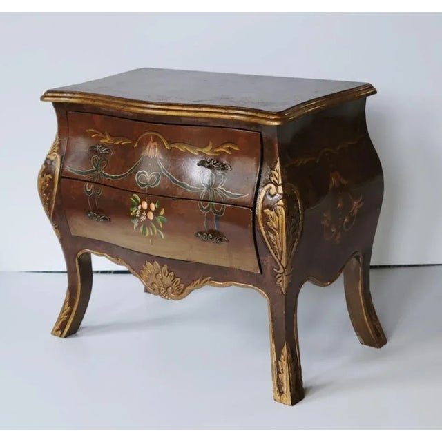 1970s 1970's French Louis XV Petite Bombe Jewelry or Accent Box For Sale - Image 5 of 7