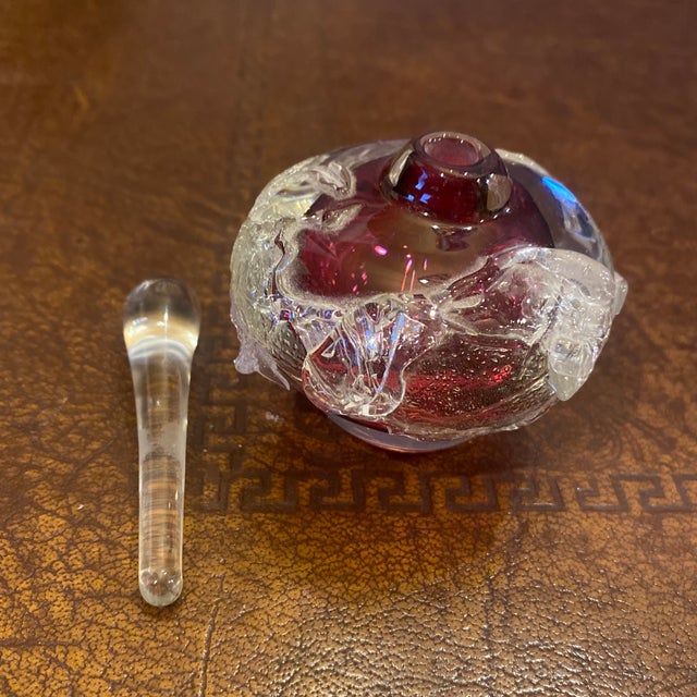 Studio Art Glass Perfume Bottle - Cranberry Core Signed by Artist Loretta Eby For Sale - Image 9 of 10